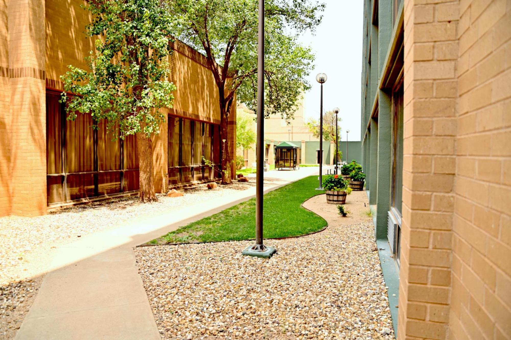 Mcm Elegante Hotel & Suites Lubbock Exterior photo