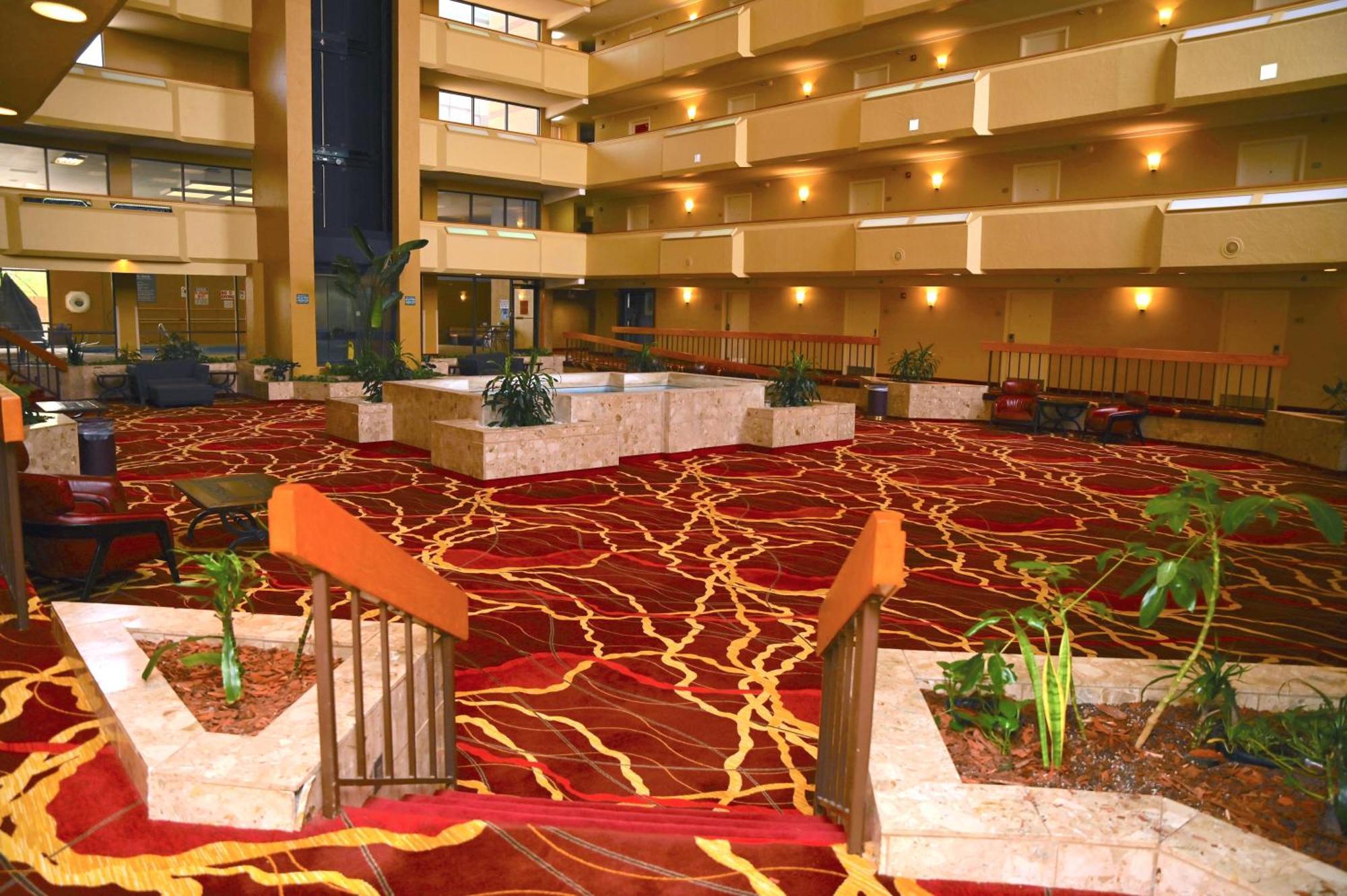 Mcm Elegante Hotel & Suites Lubbock Exterior photo